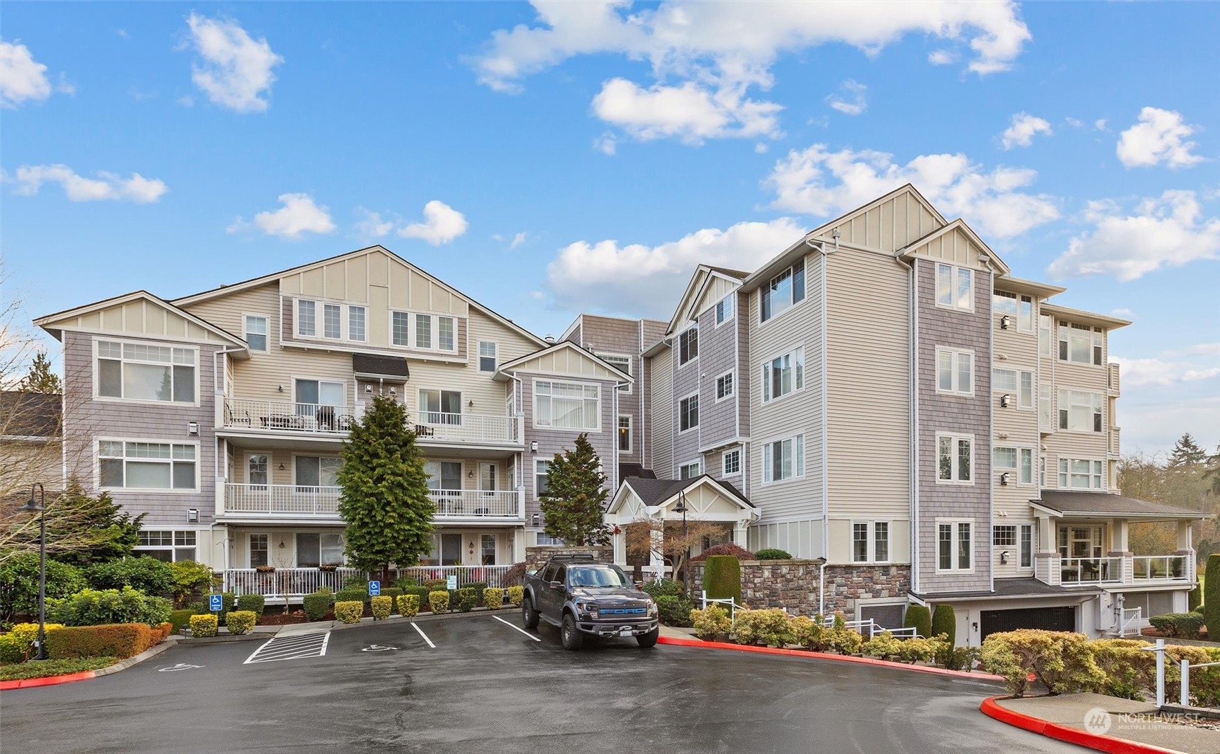 Property Photo:  5600  Harbour Pointe Boulevard 1-407  WA 98275 