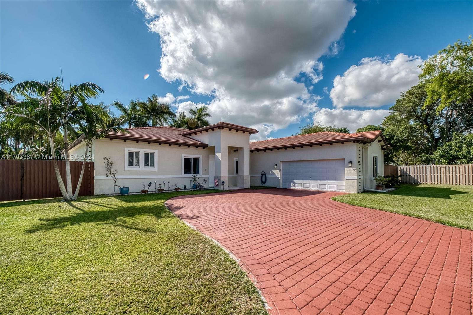 8250 SW 188th Ter  Cutler Bay FL 33157 photo