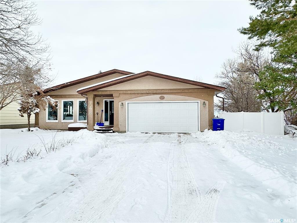 748 Brimacombe Drive  Weyburn SK S4H 2P8 photo