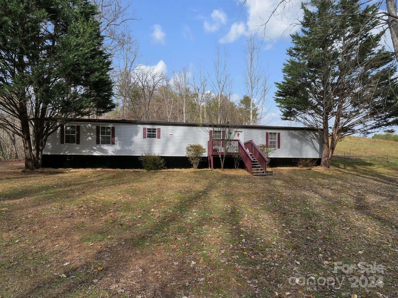 Property Photo:  186 Walking Horse Way  NC 28681 