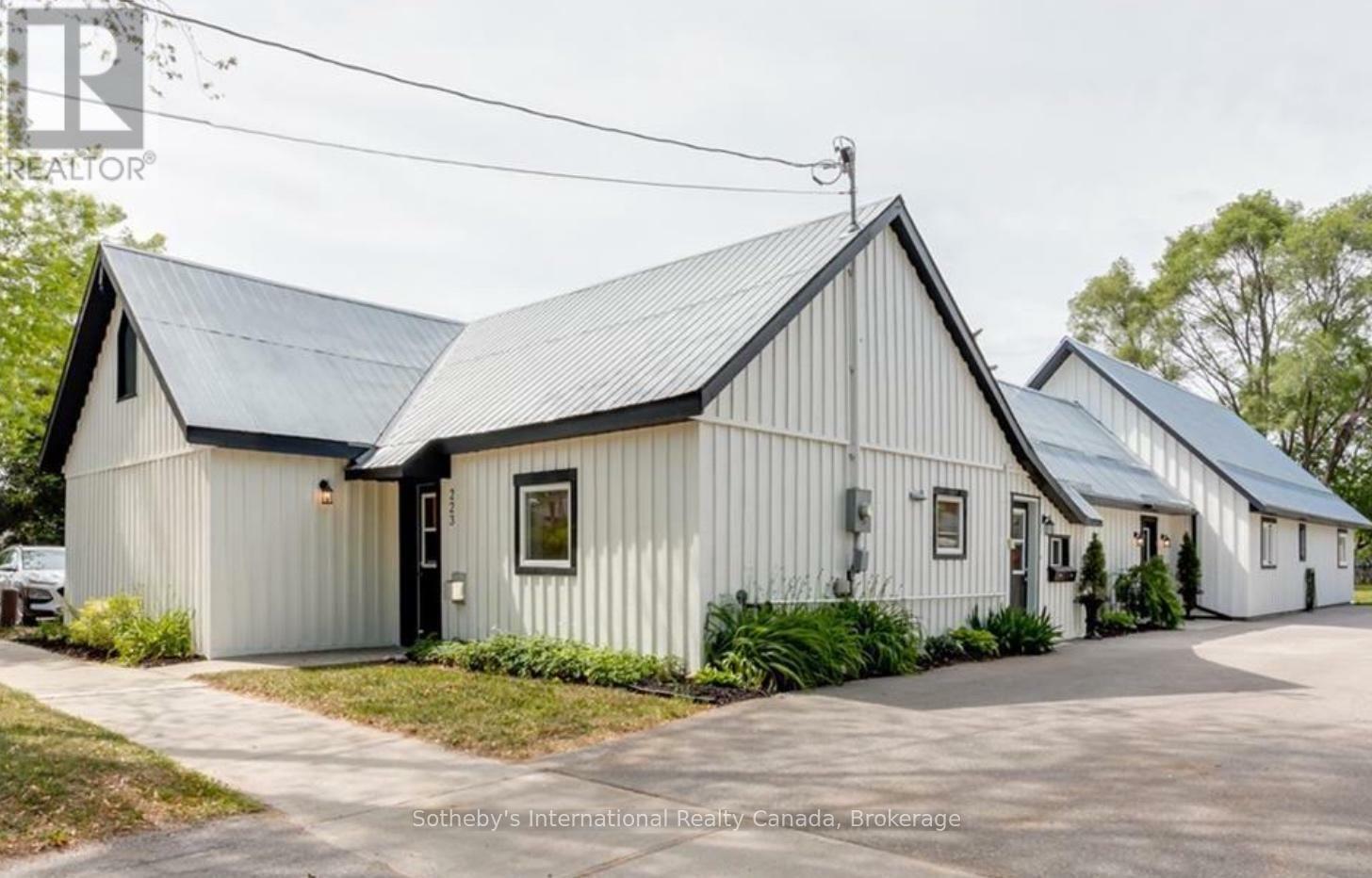 Property Photo: 223 Sixth Street ON L9Y 1Z2