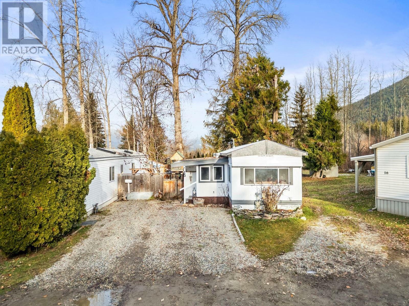 Property Photo:  5080 20 Avenue Northeast 15  BC V1E 1C4 