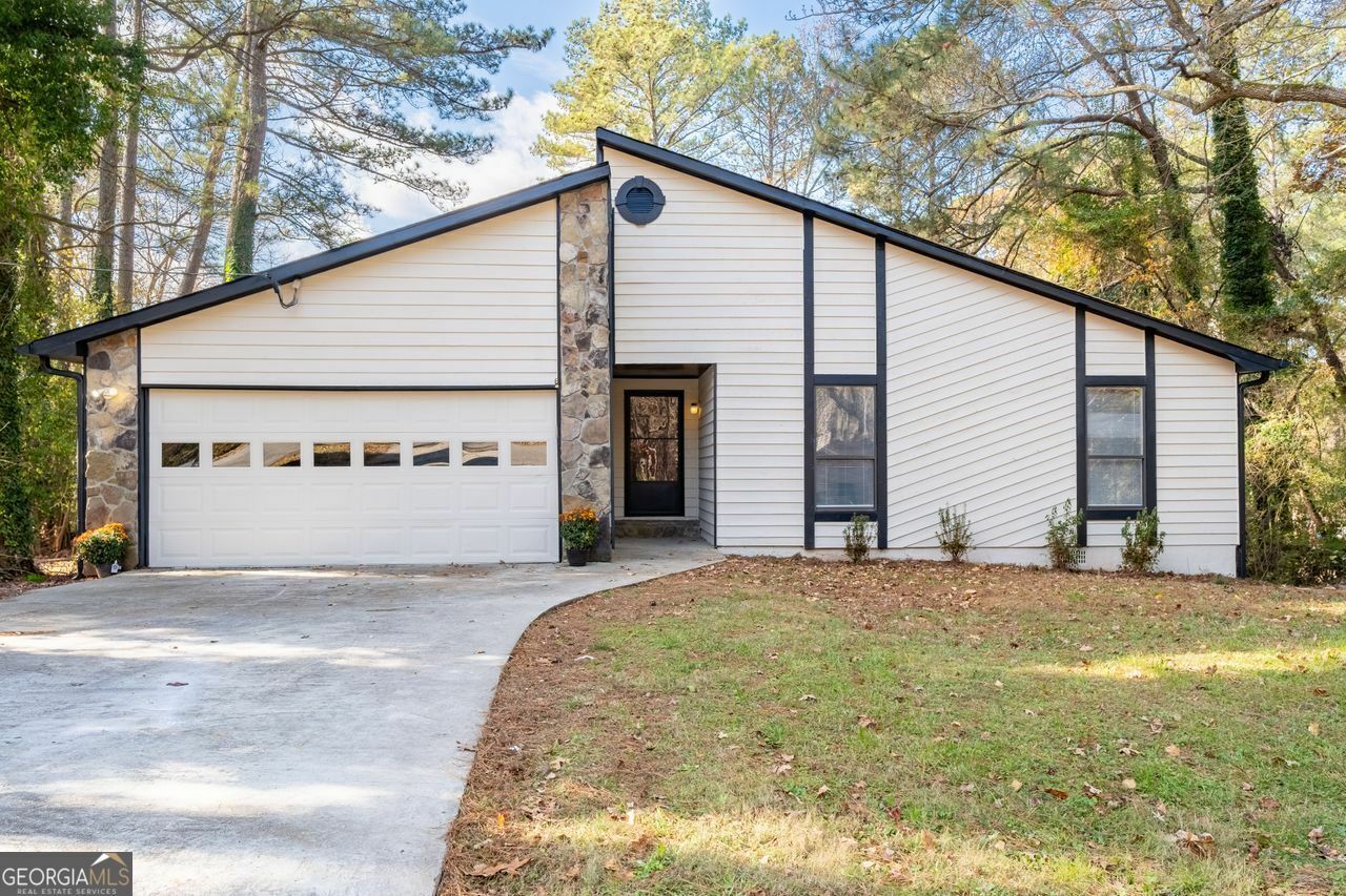 Property Photo:  3193 Deshong Drive  GA 30087 