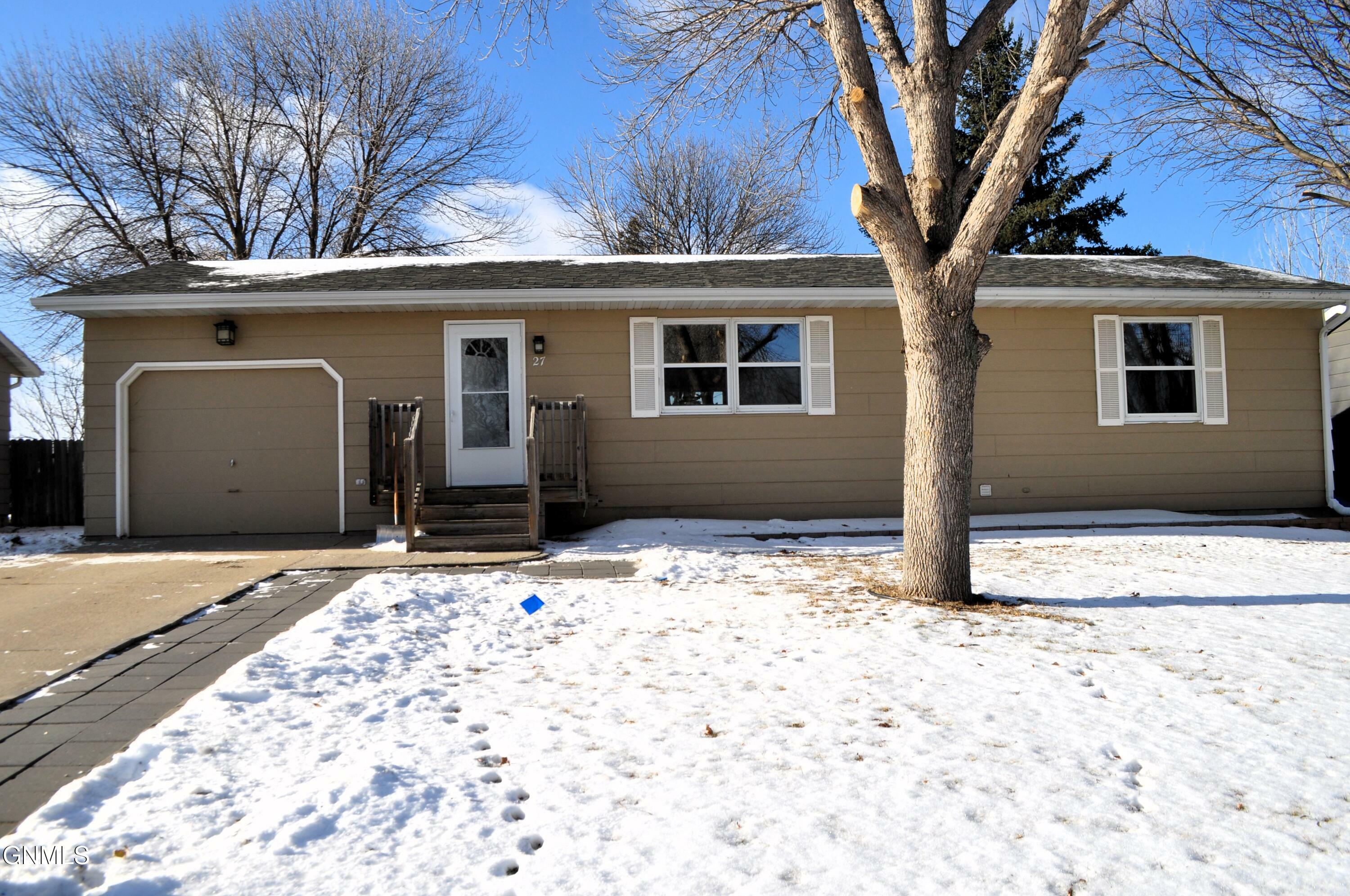 Property Photo:  27 Custer Drive  ND 58504 