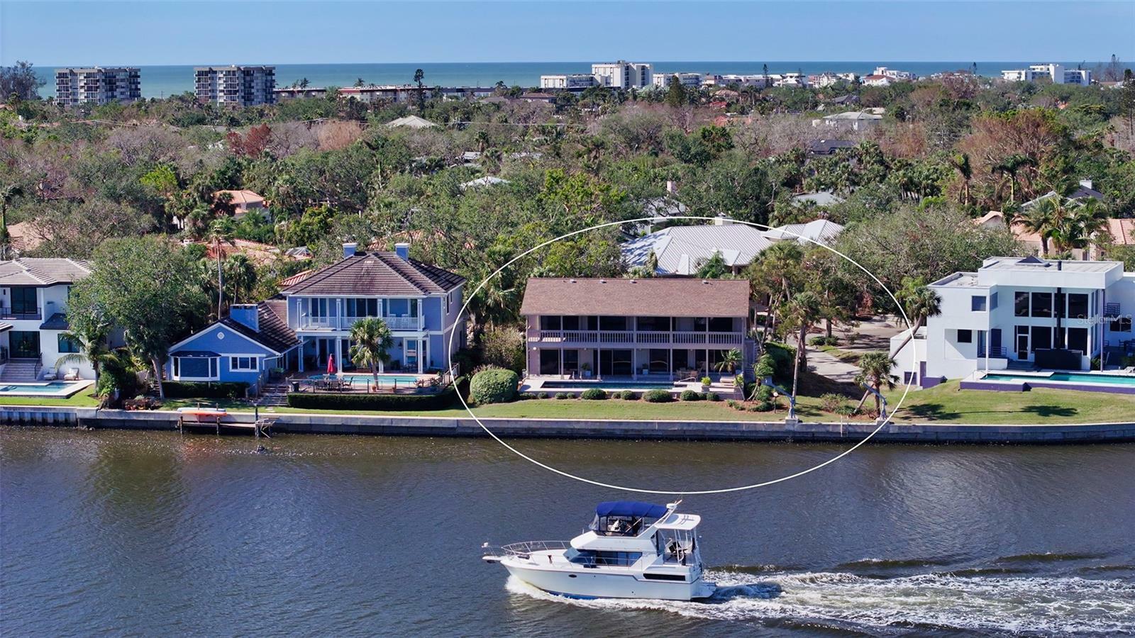 Property Photo:  5412 Siesta Cove Drive  FL 34242 