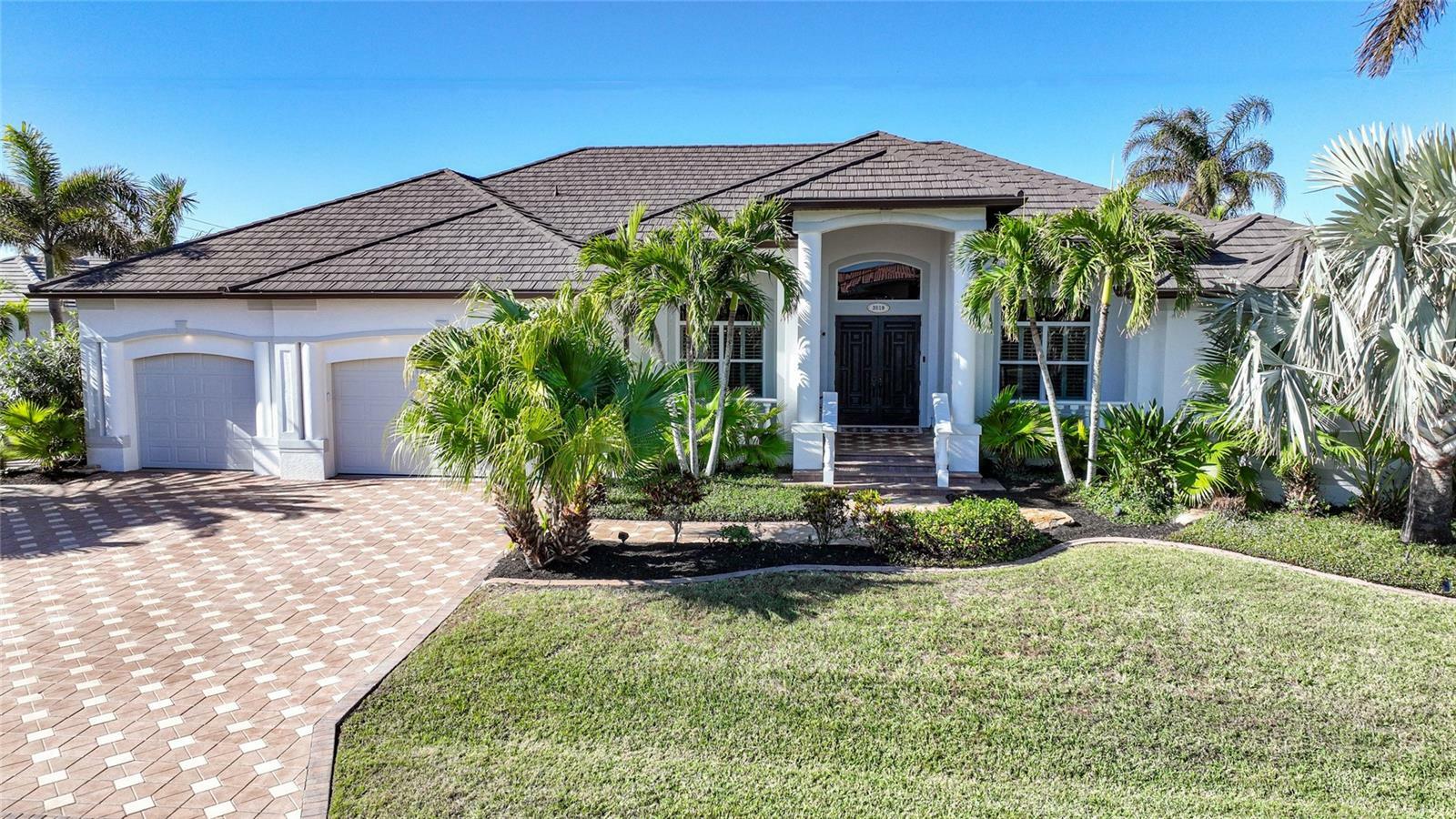 Property Photo:  3519 Marsala Court  FL 33950 