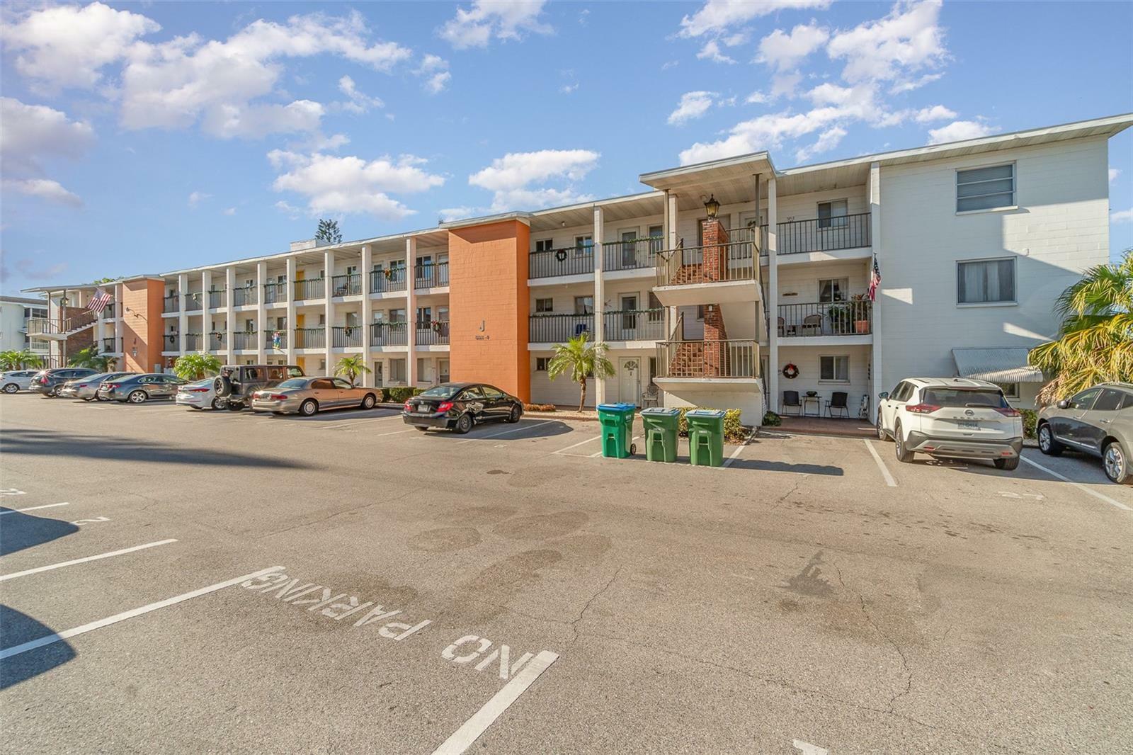 Property Photo: 5916 Canal Drive J35 FL 34207