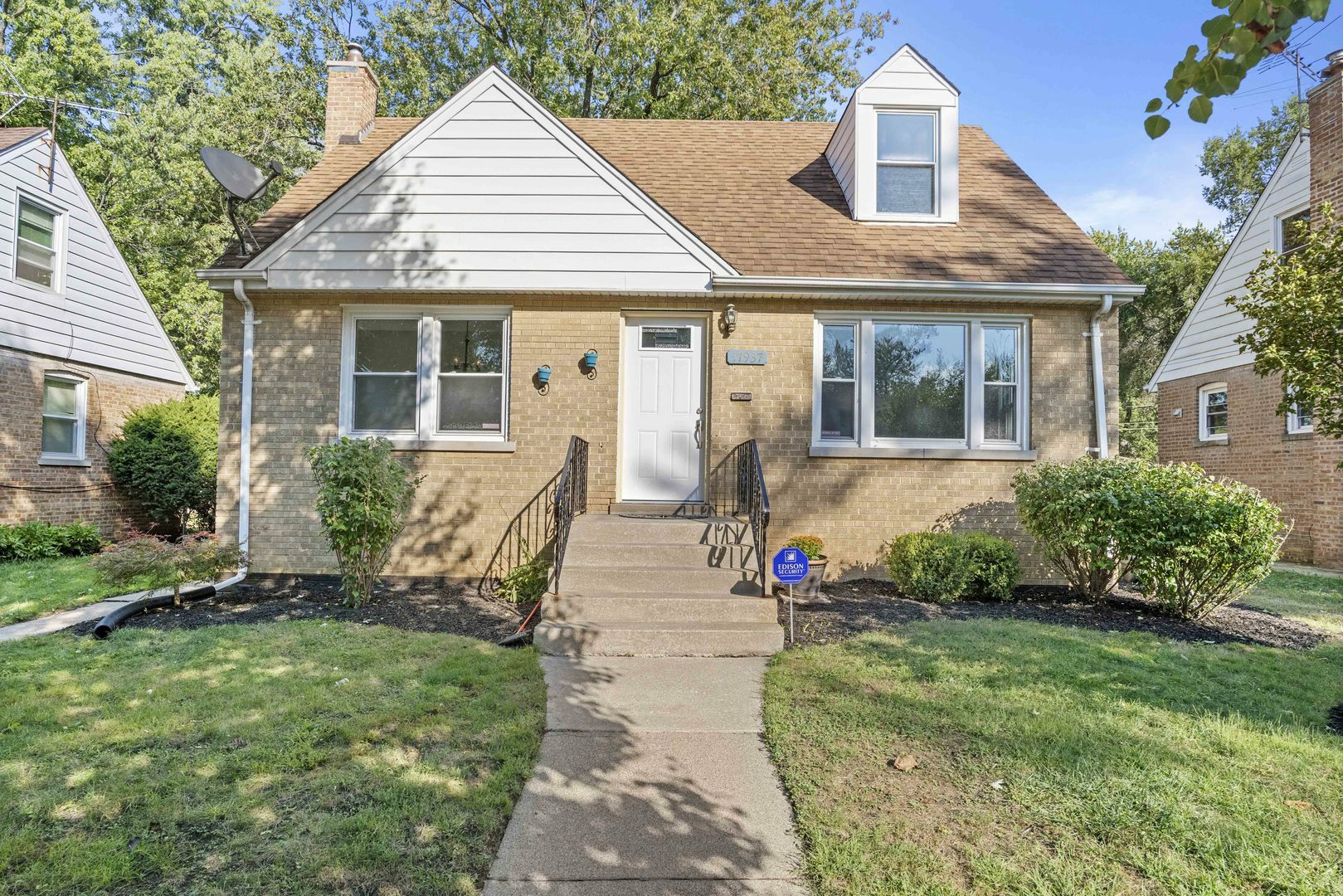 Property Photo:  17937 Exchange Avenue  IL 60438 