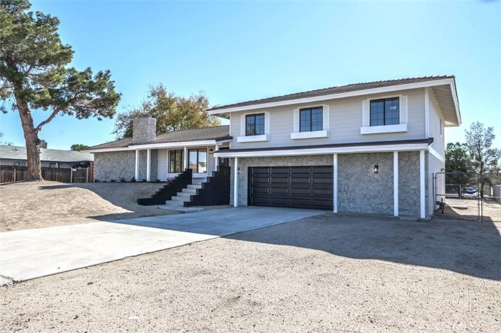 Property Photo: 19217 Hudson Road CA 92307