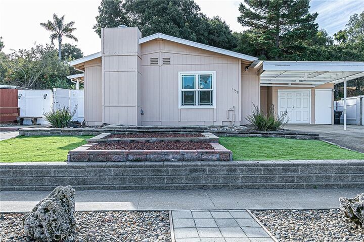 Property Photo: 1158 Nacimiento Avenue CA 93433
