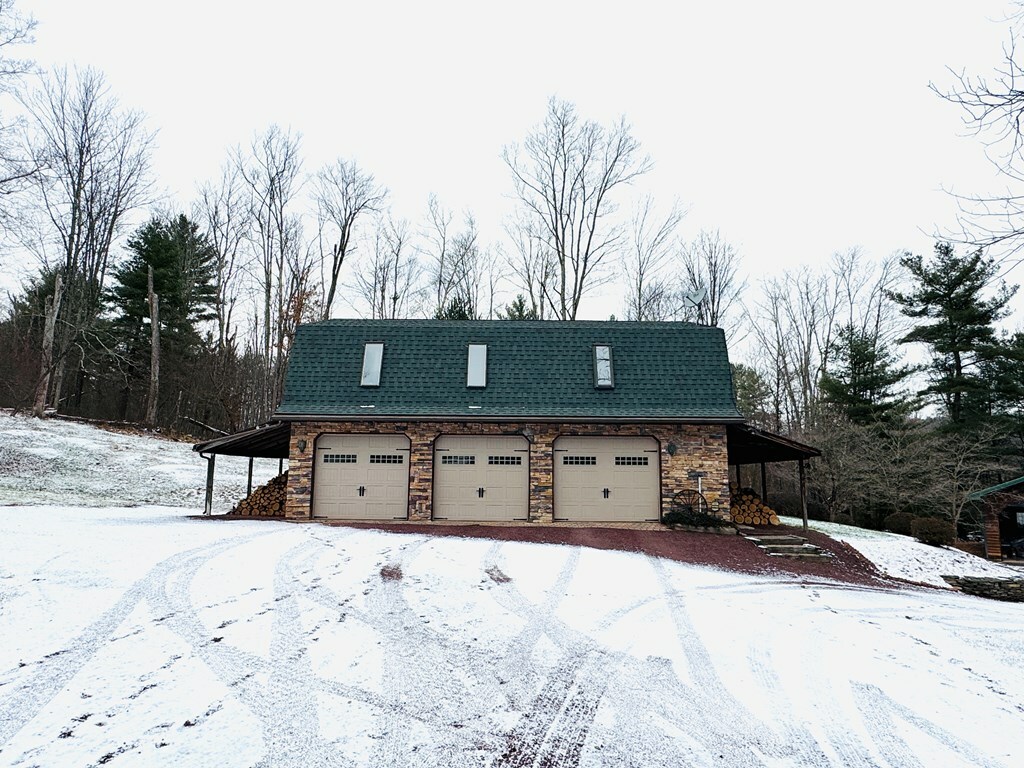 Property Photo:  718 Fitch Rd  PA 18832 