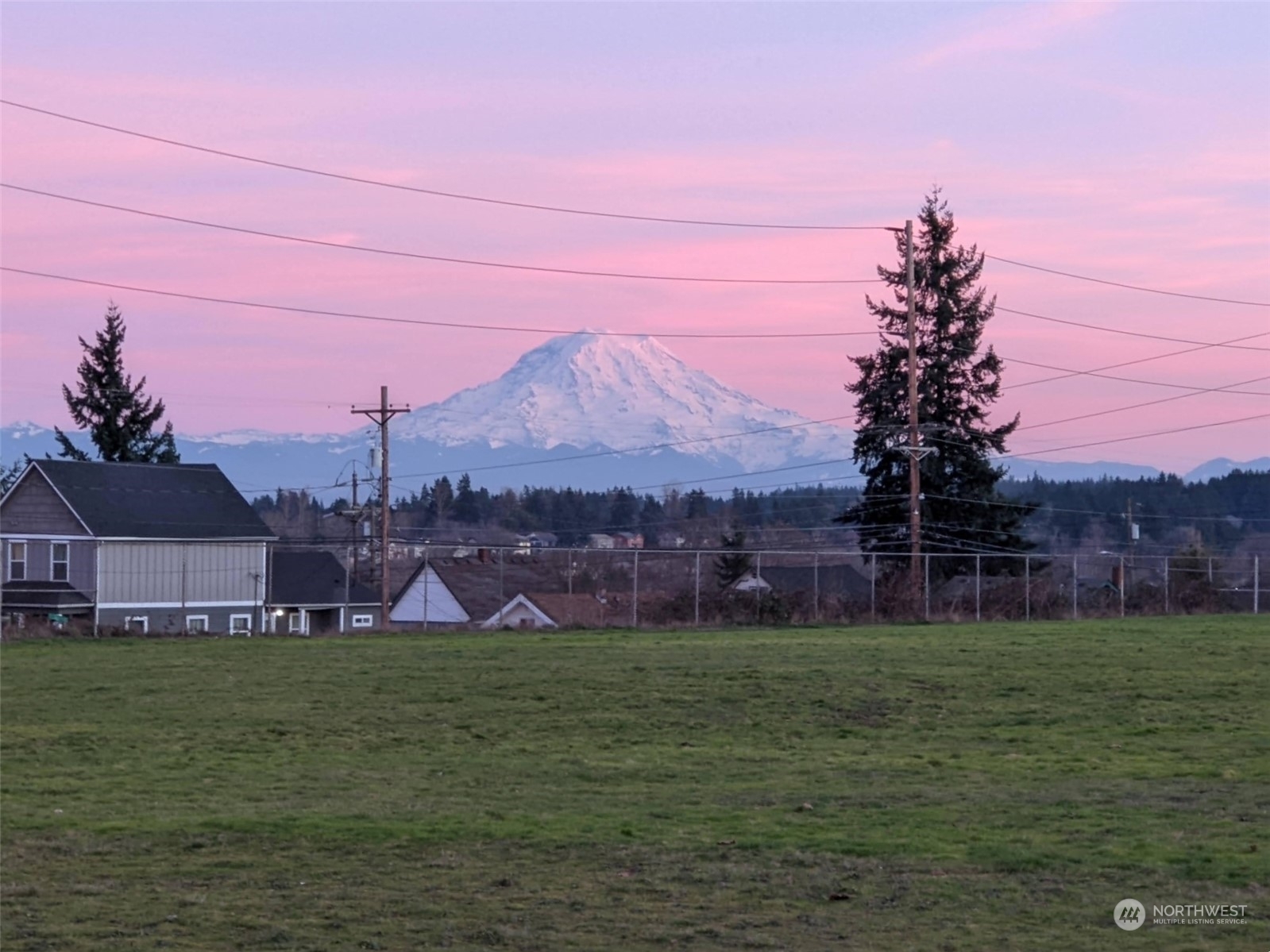 Property Photo:  1219 E Harrison Street  WA 98404 