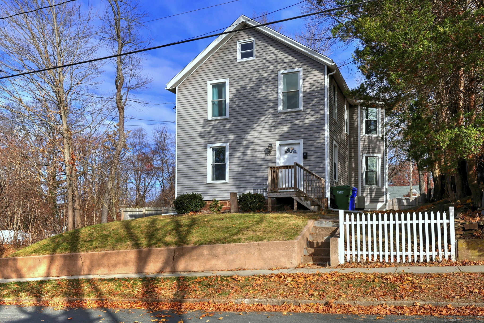 Property Photo:  10 Fairview Street  CT 06480 