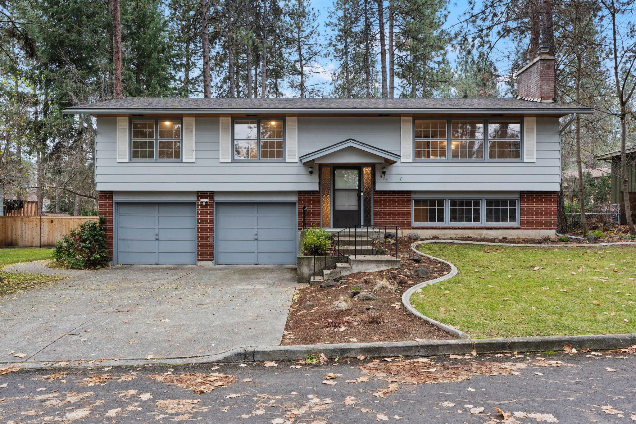 Property Photo:  905 W Teal Ave  WA 99218 