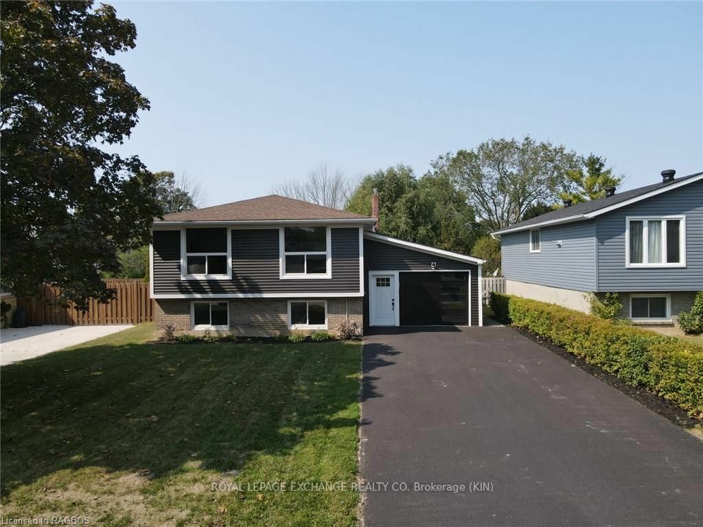 Property Photo:  668 Palmateer Dr  ON N2Z 1R4 