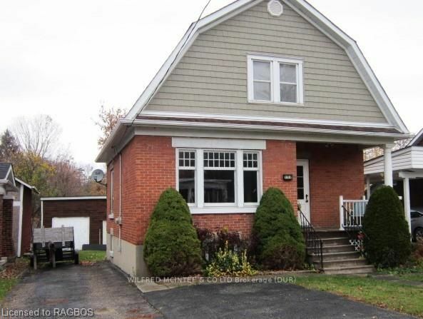 Property Photo:  358 Lambton St W  ON N0G 1R0 