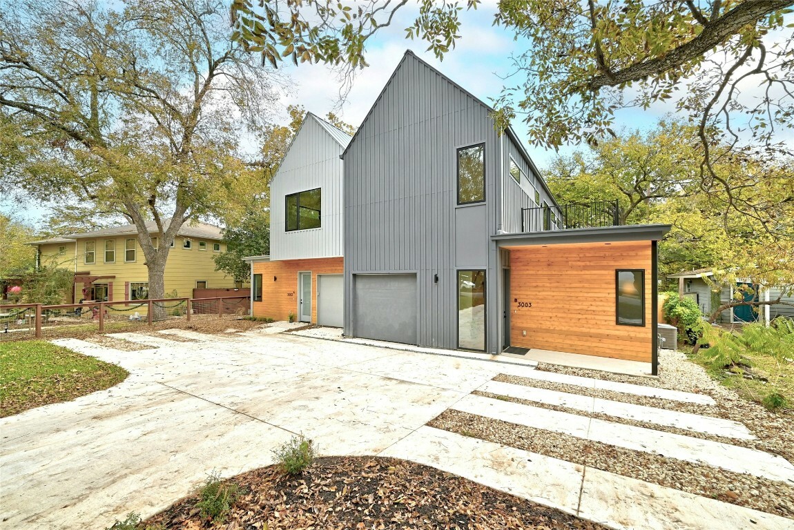 Property Photo:  3003 Fontana Street B  TX 78704 