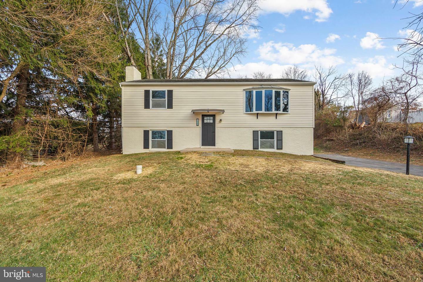 Property Photo:  128 Highland Drive  PA 19320 