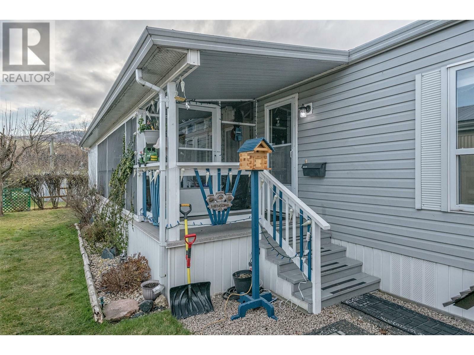 Photo de la propriété:  5484 25 Avenue 38  BC V1T 7A8 