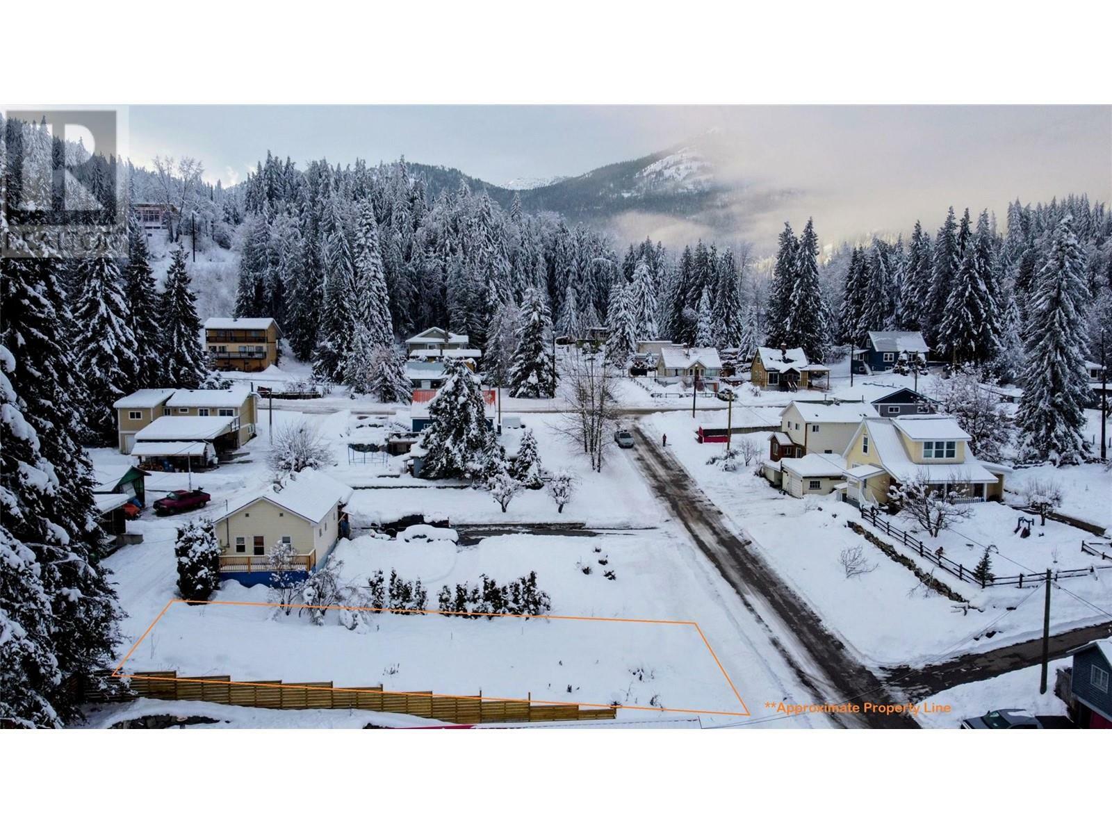 1461 Cook Avenue  Rossland BC V0G 1Y0 photo