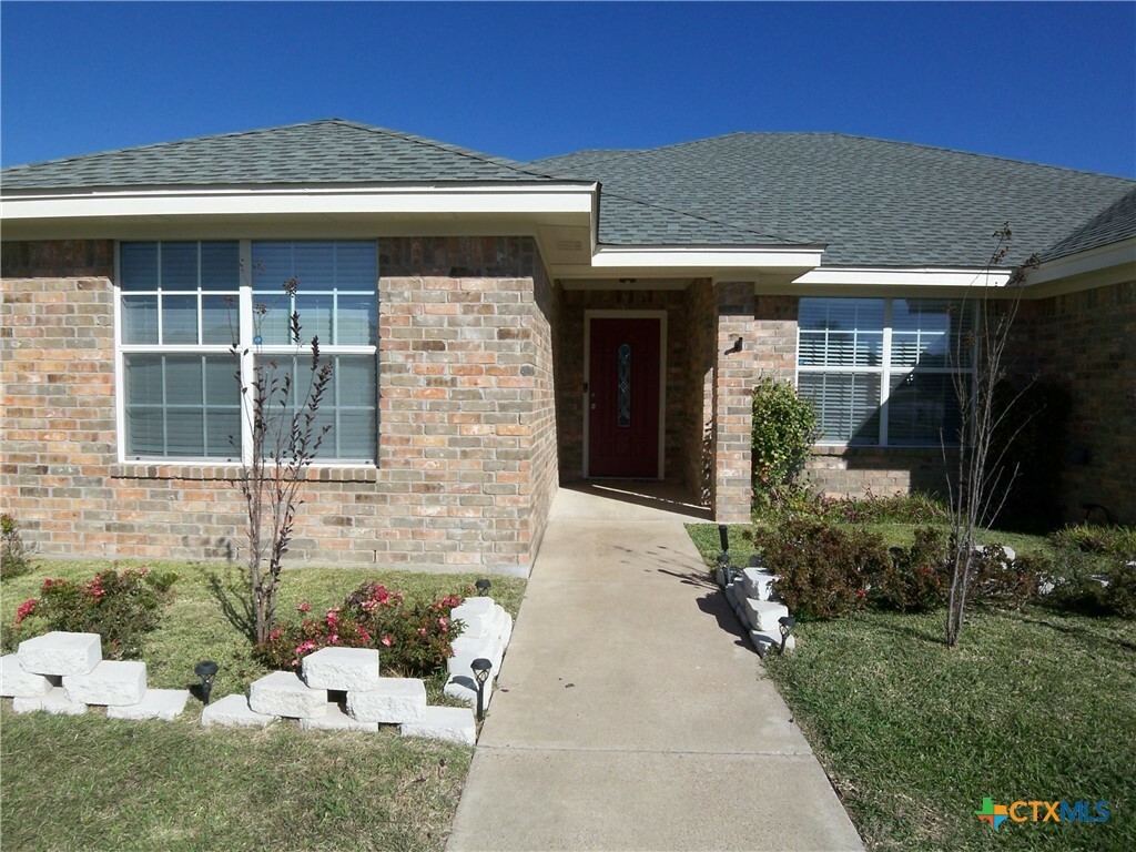 Property Photo:  711 Aries Avenue  TX 76542 