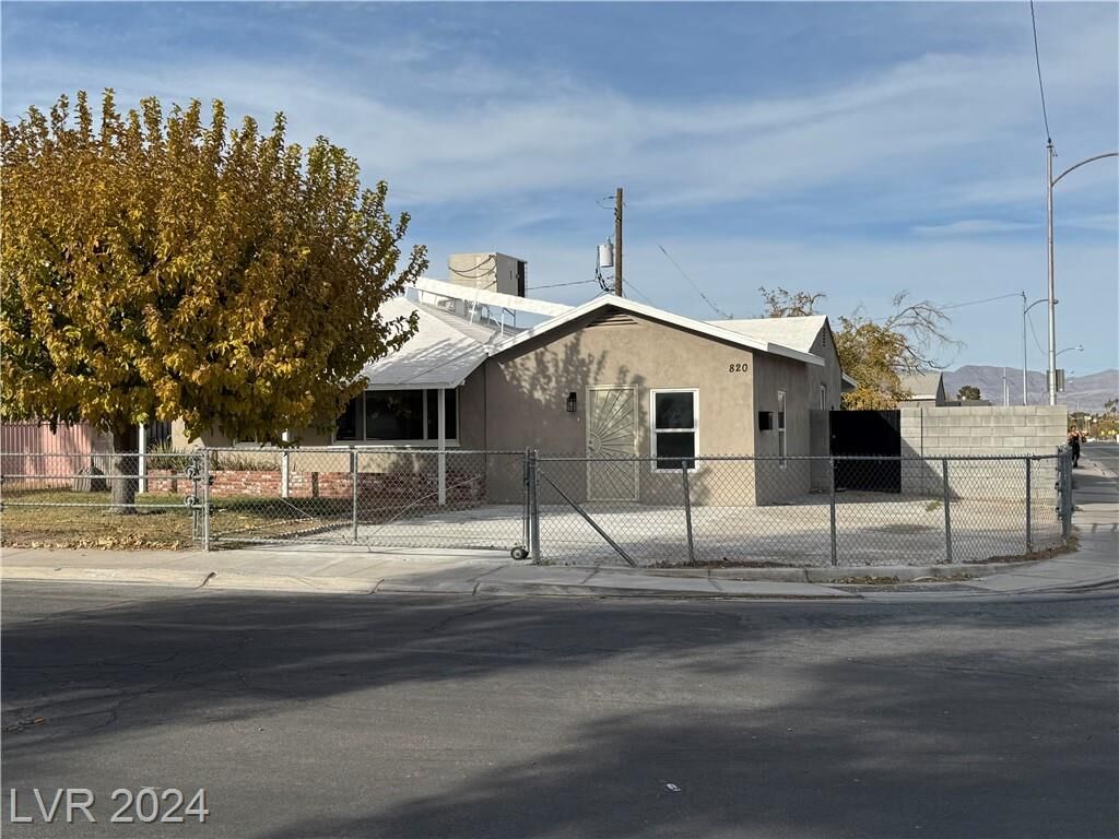 Property Photo: 820 Judson Avenue NV 89030