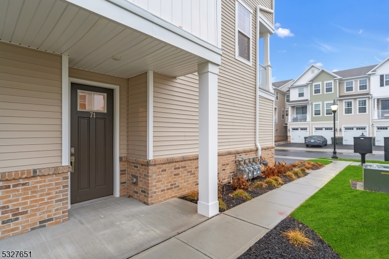 Property Photo:  71 Depot Way  NJ 08812 