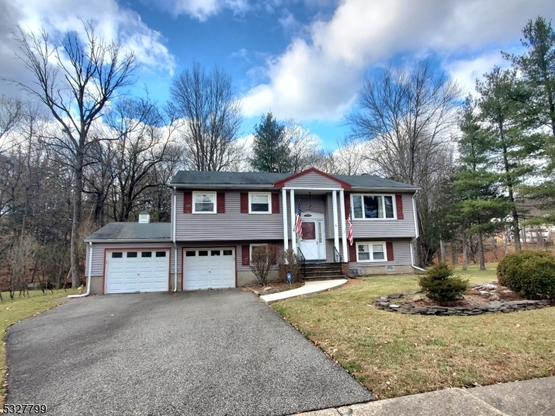 Property Photo:  85 Darrow Dr  NJ 07508 