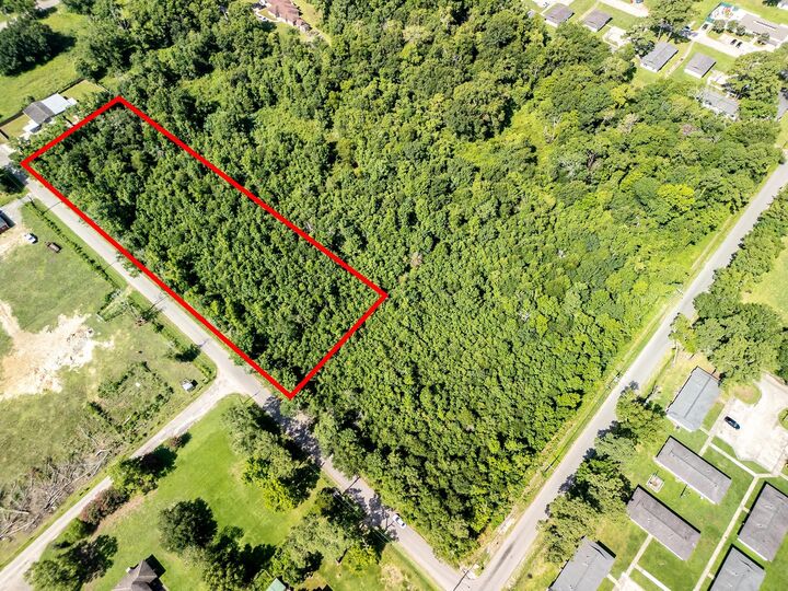 Property Photo: 20-B Barrett Rd TX 77708