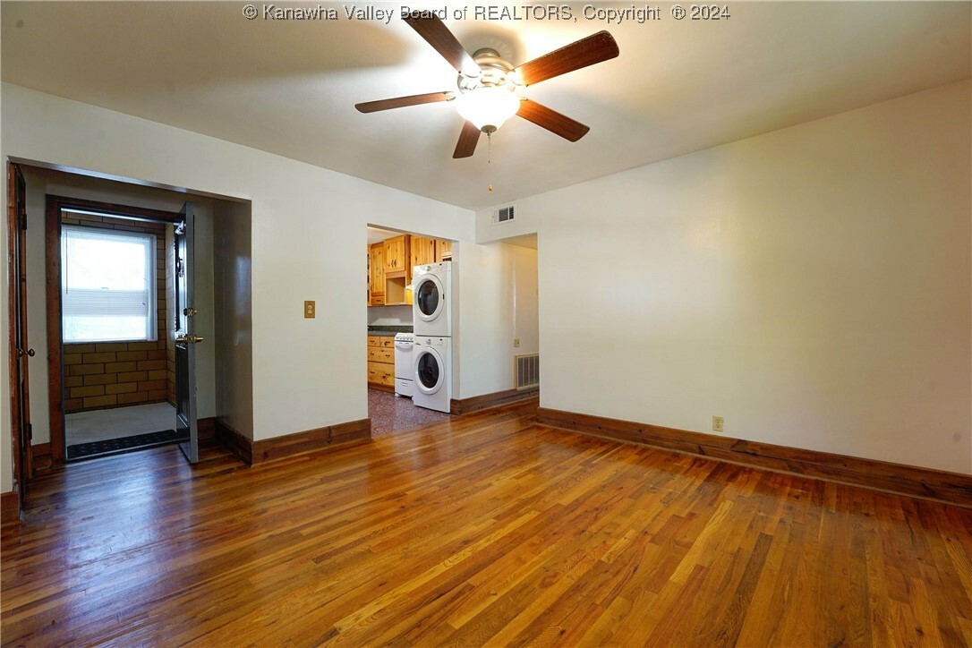 371 Kenna Drive  South Charleston WV 25309 photo