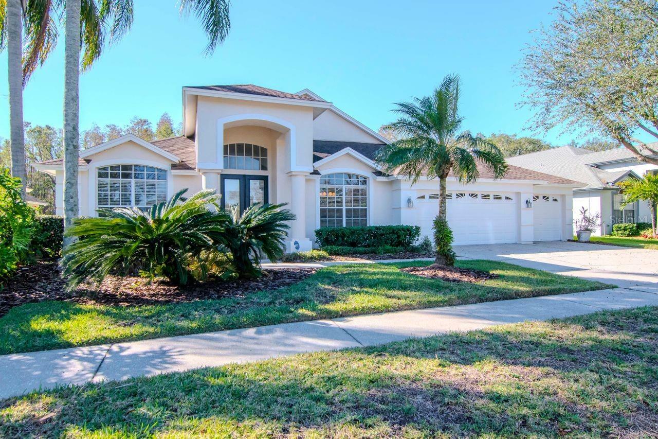 Property Photo:  18017 Kings Park Drive  FL 33647 