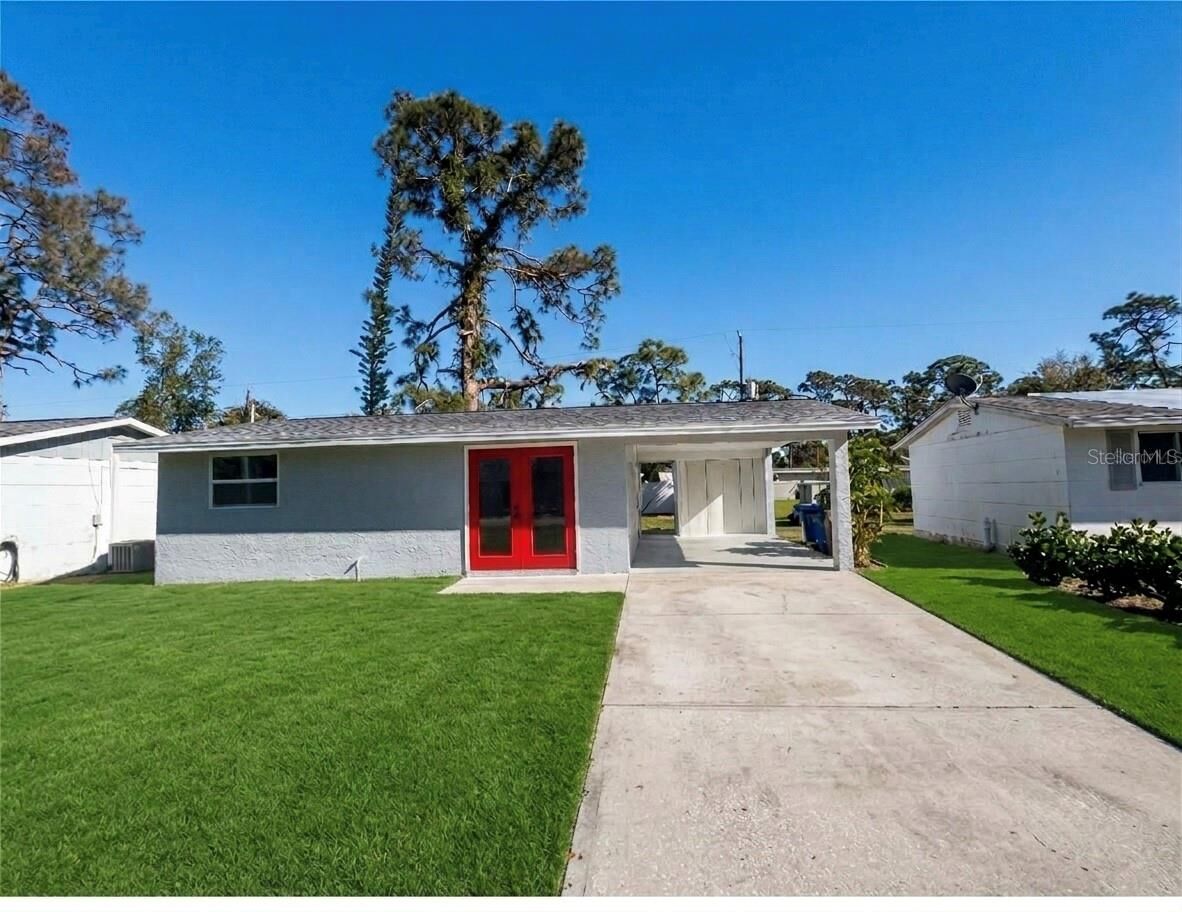 Property Photo:  735 Bertrend Street  FL 34223 