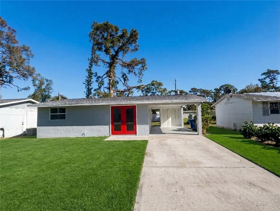 Property Photo:  735 Bertrend Street  FL 34223 