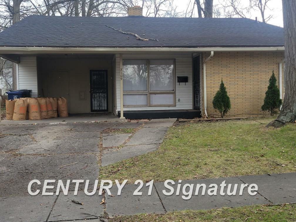 Property Photo:  3109 Helber Street  MI 48504 