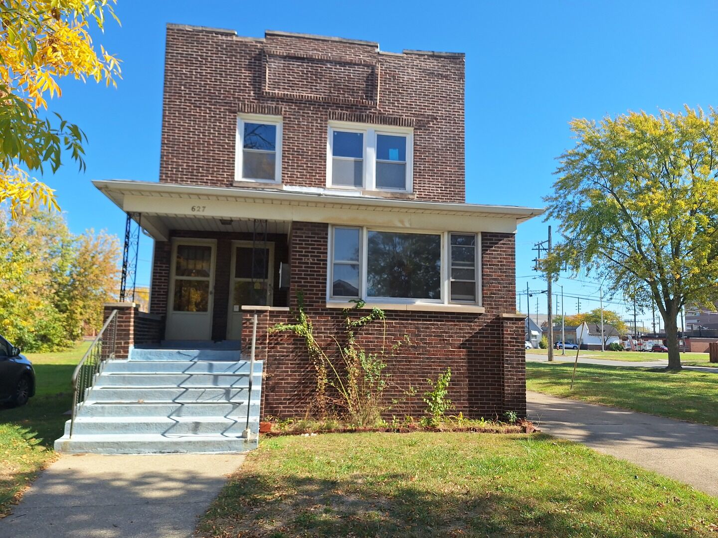 Property Photo:  627 Douglas Avenue  IL 60409 