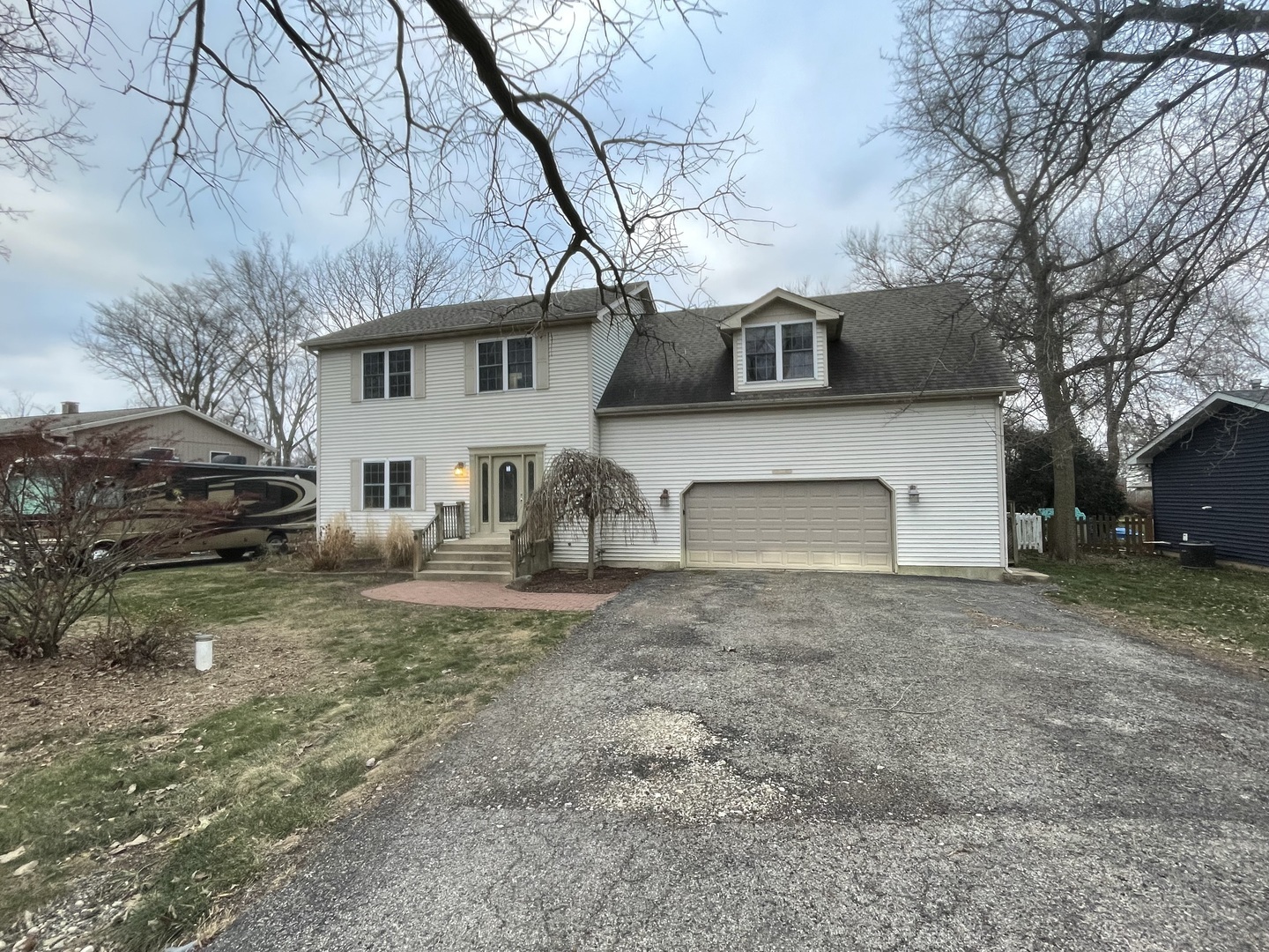 Property Photo:  7614 E Maplewood Drive  IL 60097 