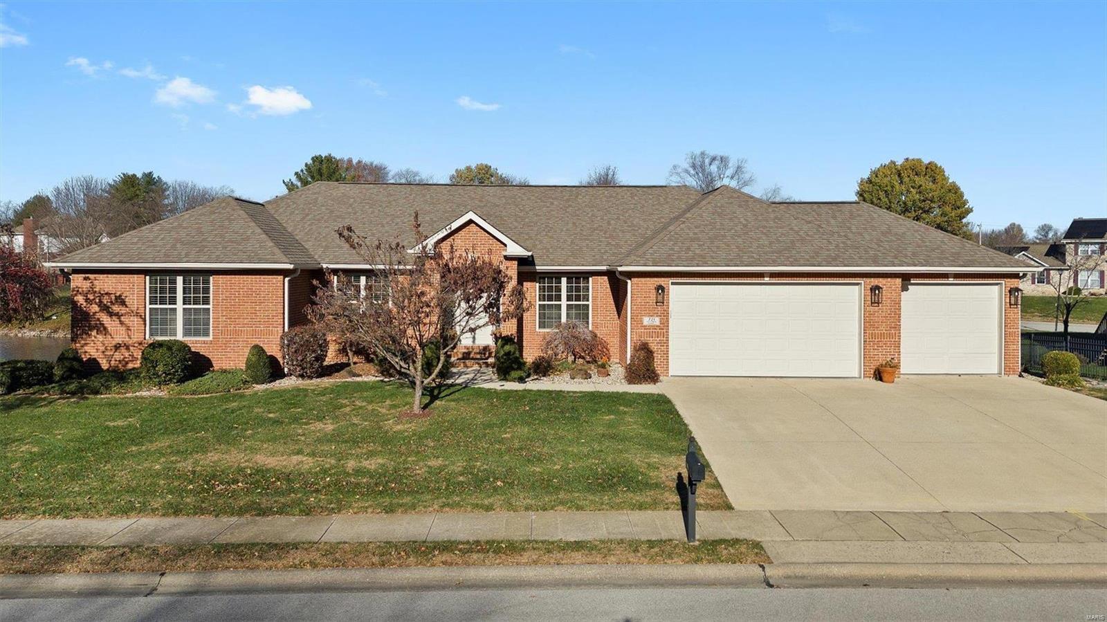 Property Photo: 721 Victoria Lane IL 62269
