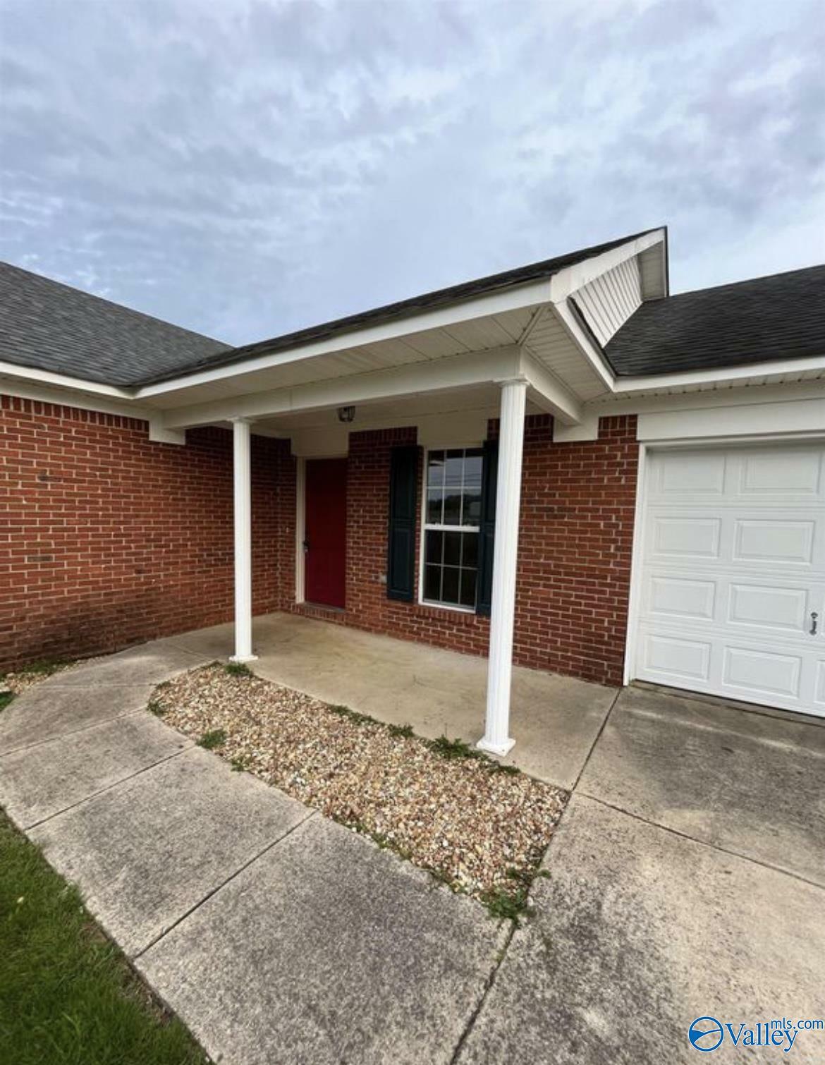 Property Photo:  840 Rolan Gooch Road  AL 35773 