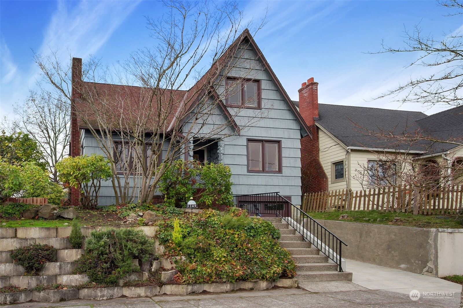 Property Photo:  3249  42nd Avenue SW  WA 98116 