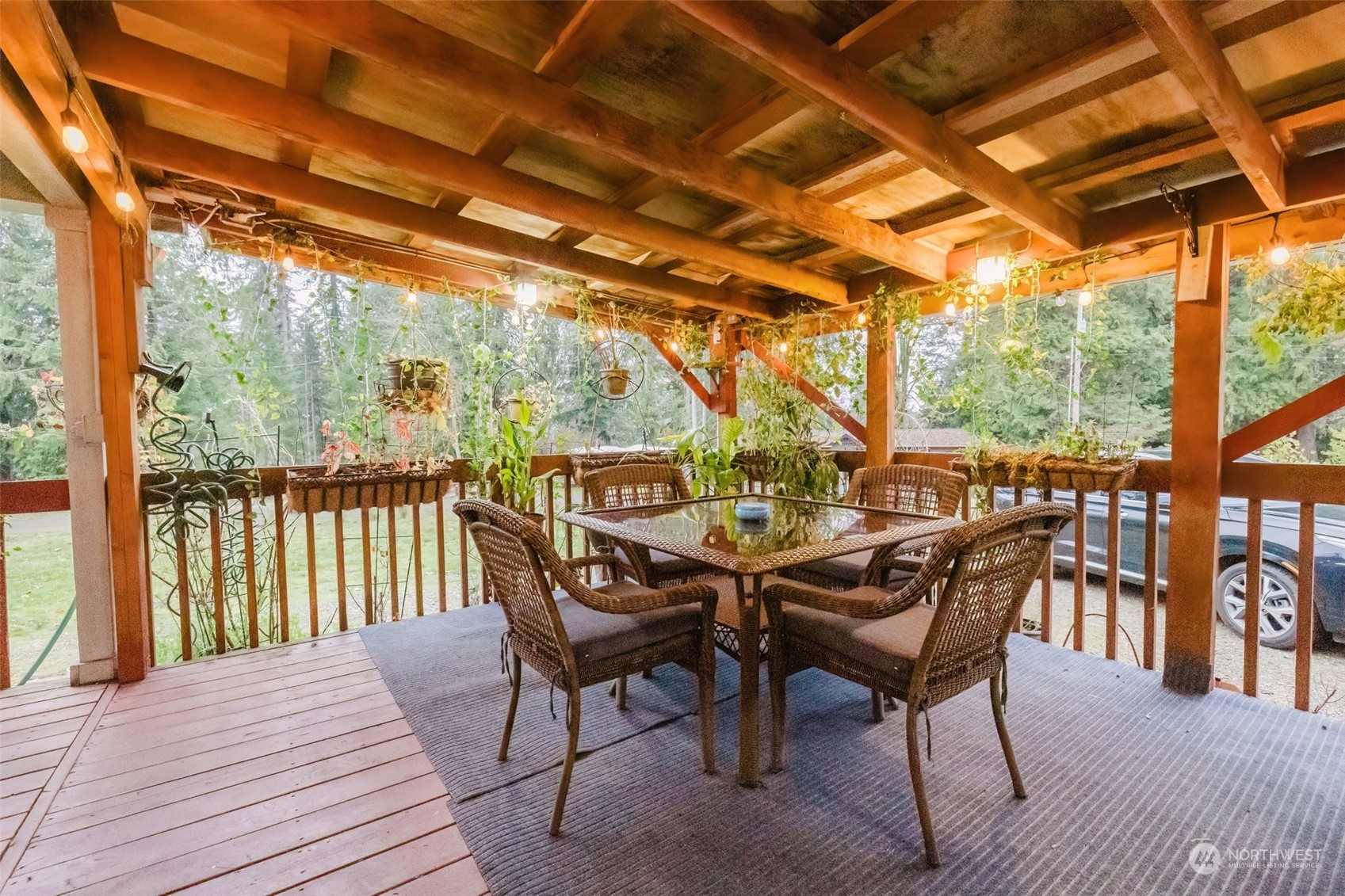 Property Photo:  551 E Wood Lane  WA 98584 