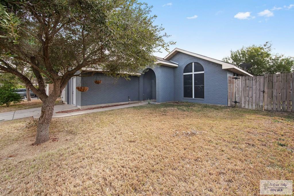 Property Photo:  515 Windwood Way  TX 78520 