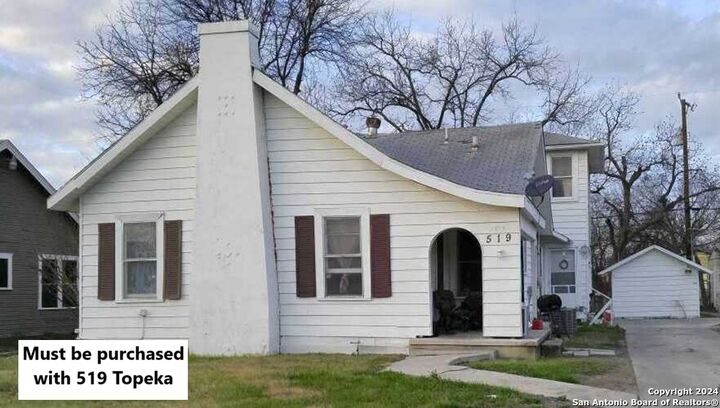 Property Photo: 523 Topeka Blvd TX 78210