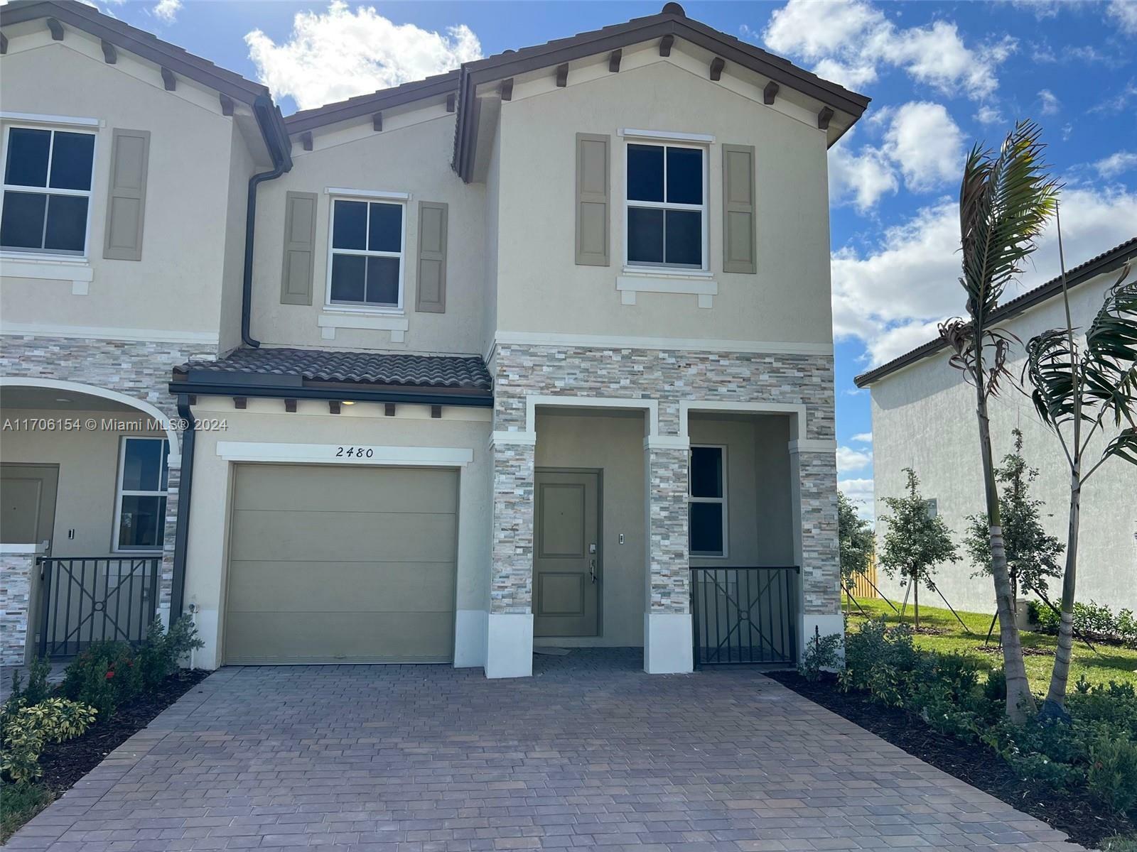 Property Photo: 2480 SE 29 St 0 FL 33035