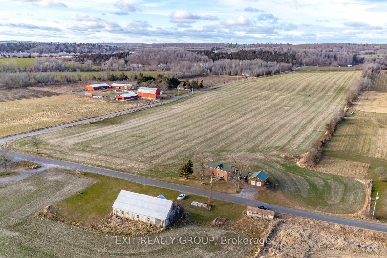 Property Photo: 926 Grills Road ON K8N 4Z5