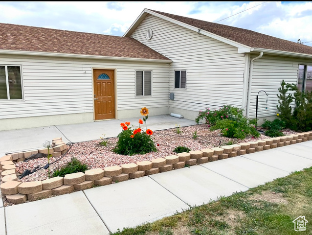Property Photo: 375 W Main St W UT 84542