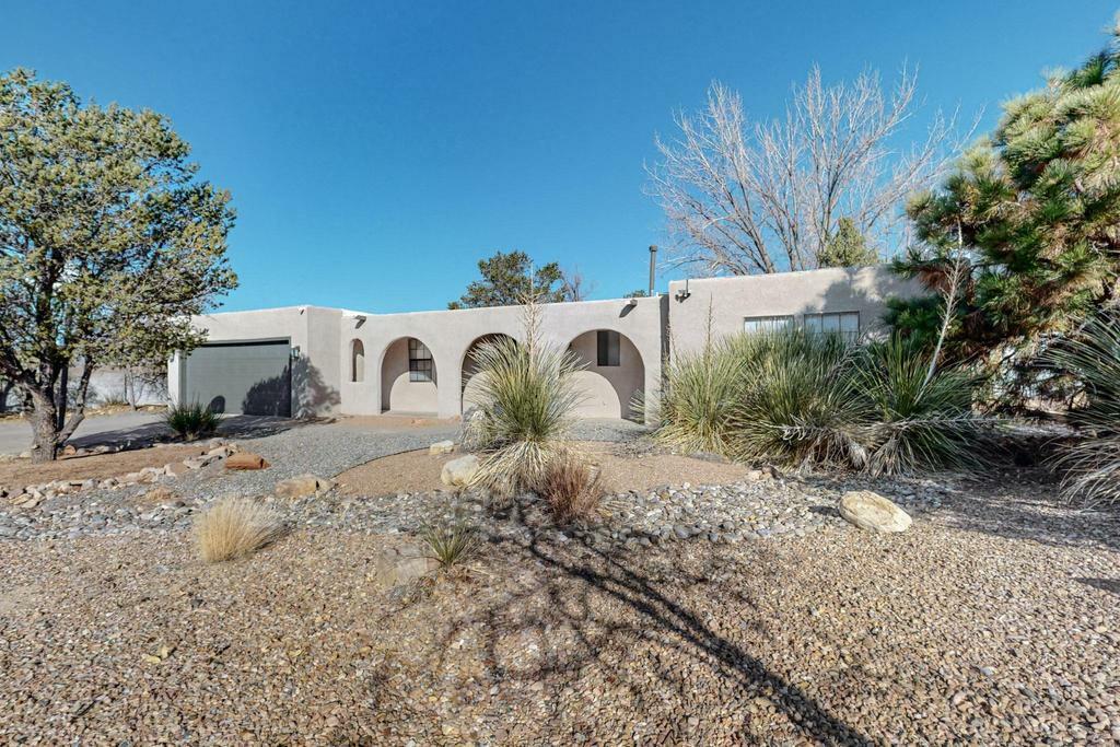 Property Photo:  9901 Academy Knolls Drive NE  NM 87111 