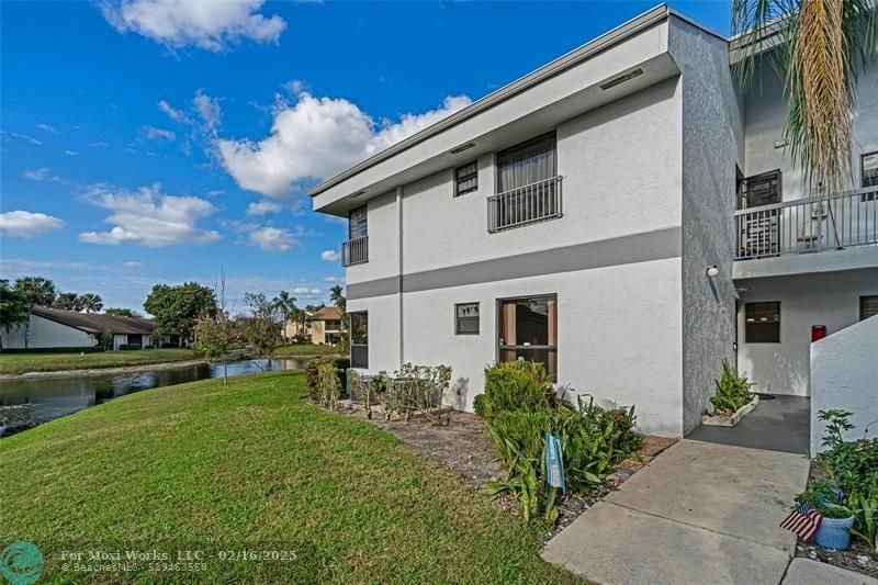 Property Photo:  4425 Carambola Cir 2620  FL 33066 