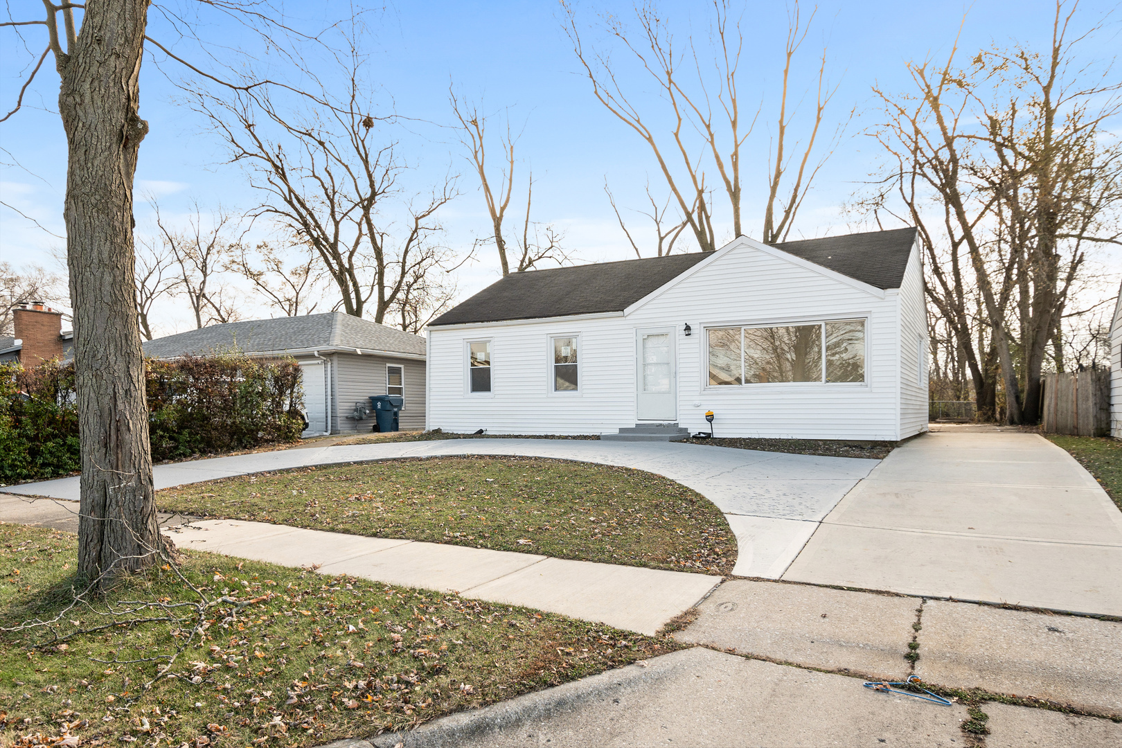 Property Photo:  292 W 17th Street  IL 60411 