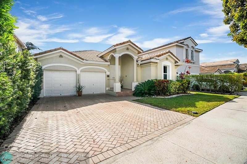 11250 NW 48th Ter  Doral FL 33178 photo