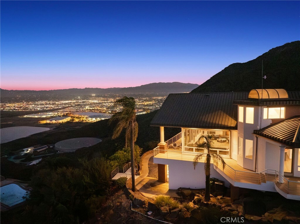 Property Photo: 42600 Pradera Way CA 92590